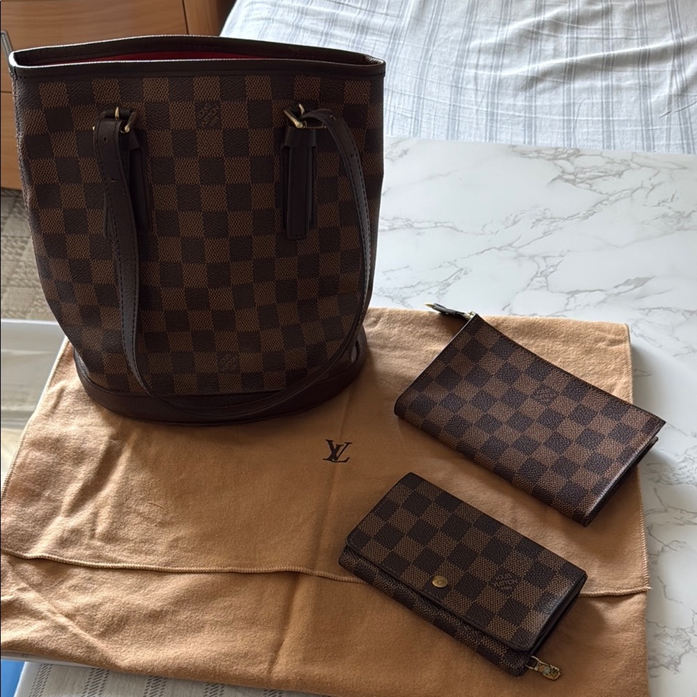Brown Checkered Bag and Wallet Set